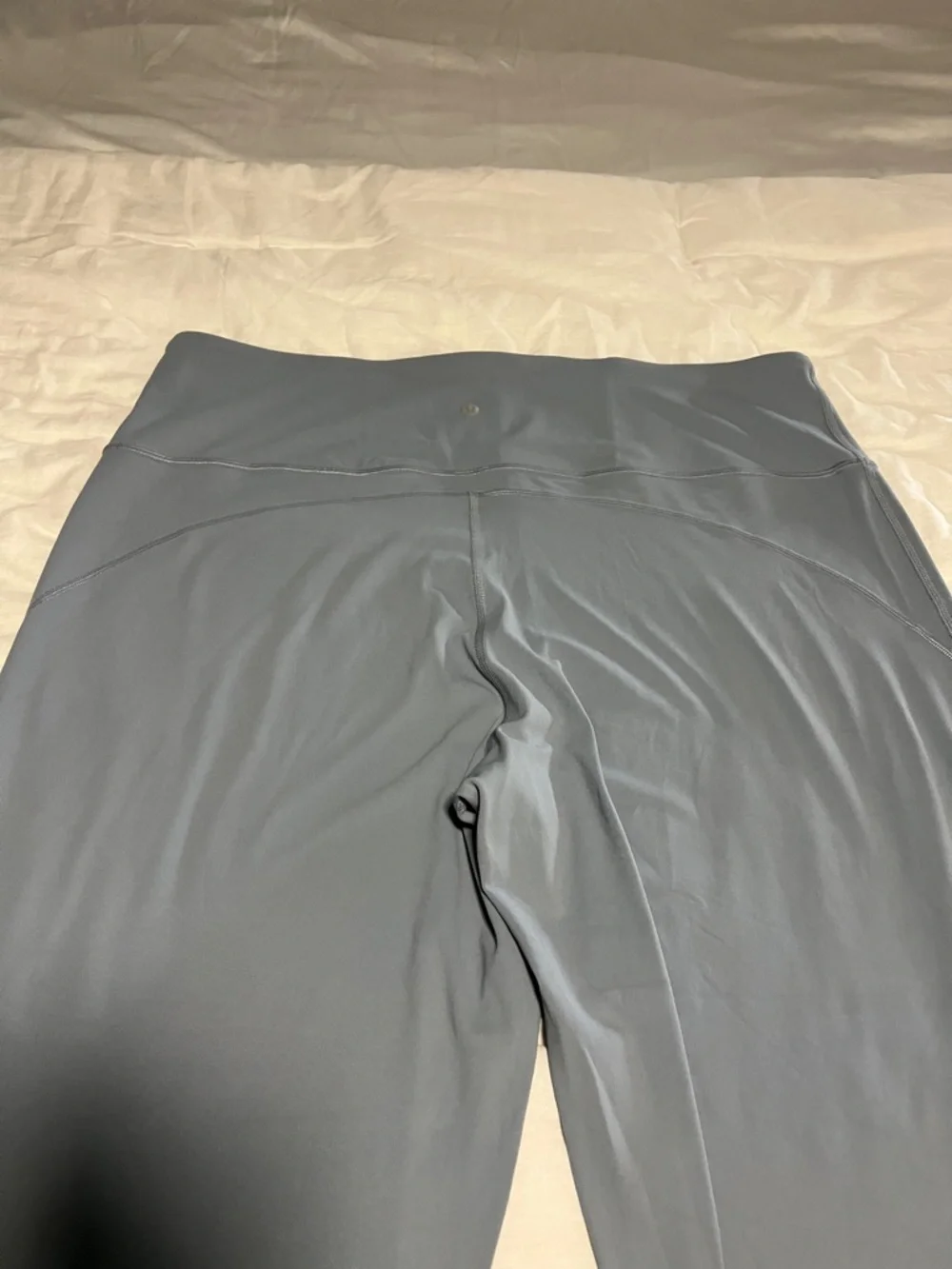 Lululemon High-Waist Light Blue Flare Leggings Size 20 - Picture 3 of 7